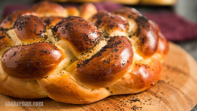 طرز تهیه نان گیسو حلقه ایی طرز تهیه نان گیسو حلقه ایی