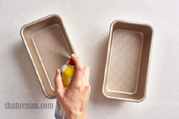 مراحل تهیه نان کدو سبز مراحل تهیه نان کدو سبز